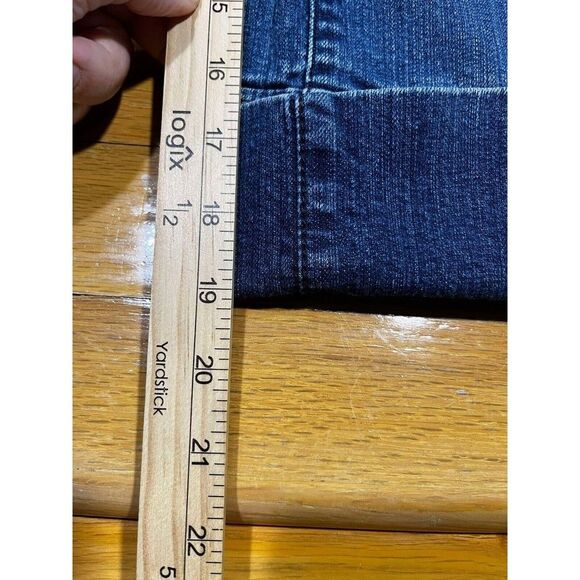 Apt. 9 Jeans Women's 12 Blue Capri Cuffed Whiskered Everyday Pockets Cottagecore - Picture 6 of 8